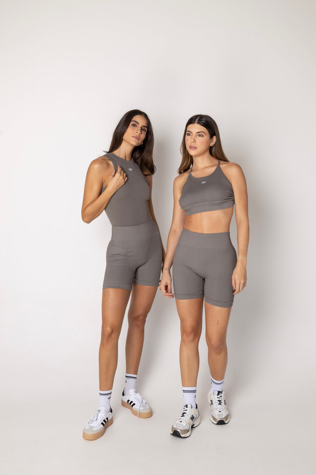 SHORT EVOLVE ELASTIC
