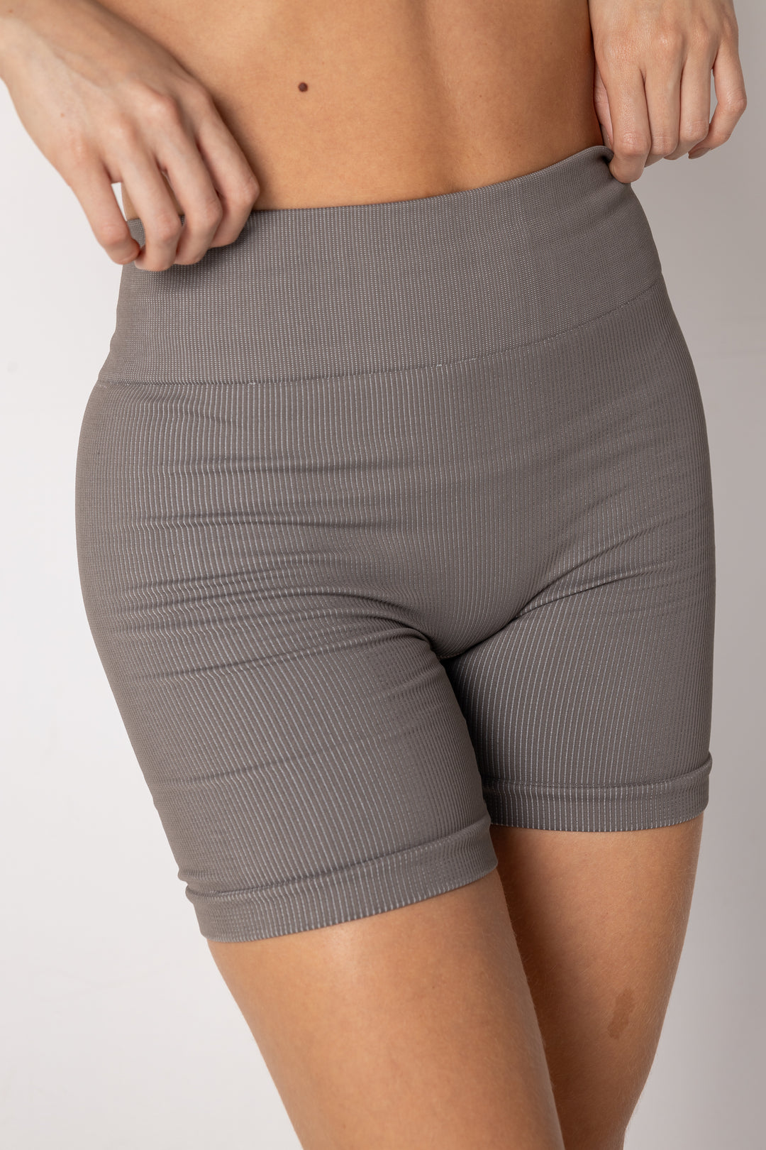 SHORT EVOLVE ELASTIC