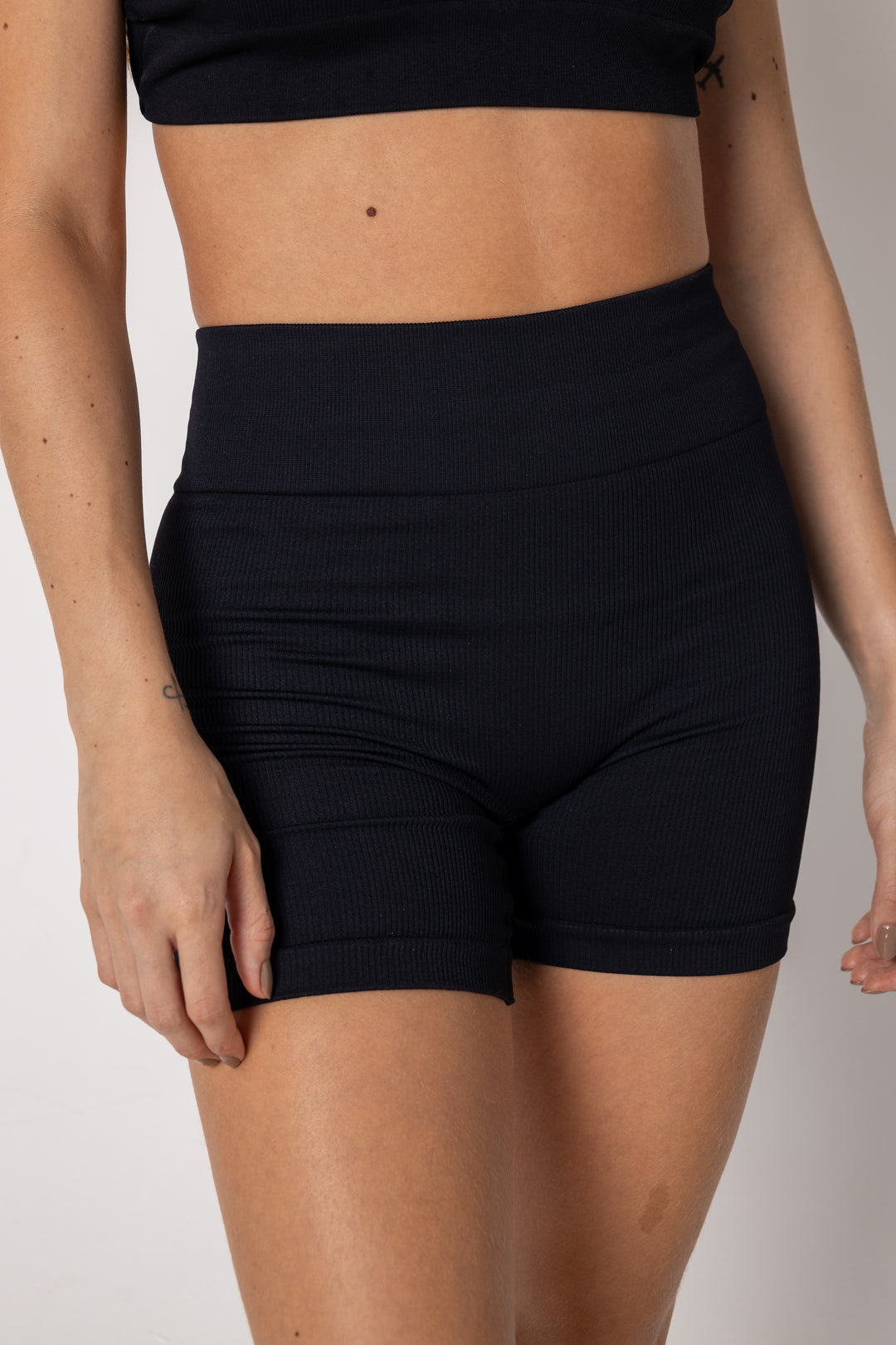 SHORT EVOLVE ELASTIC
