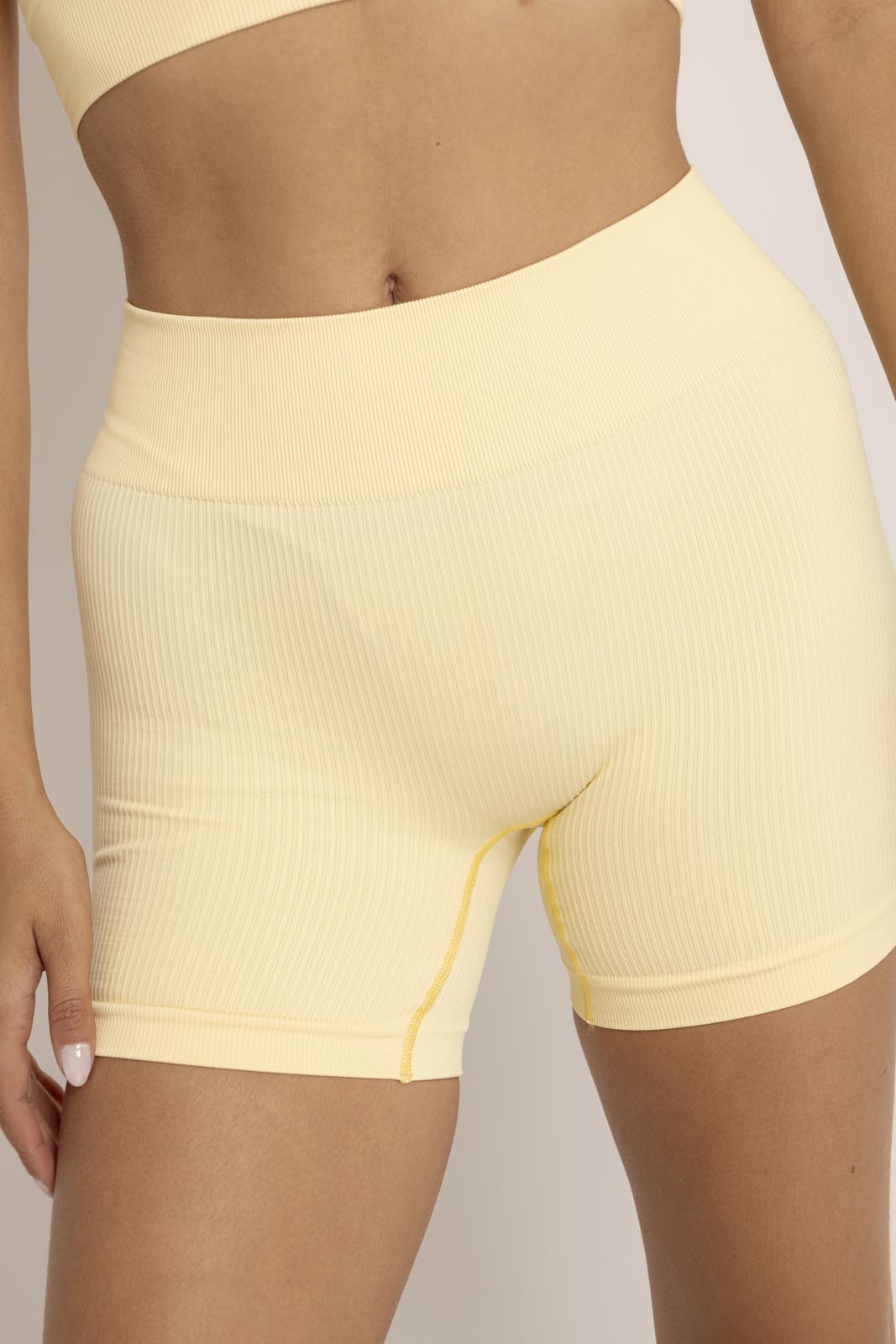 SHORT CASUAL BASIC