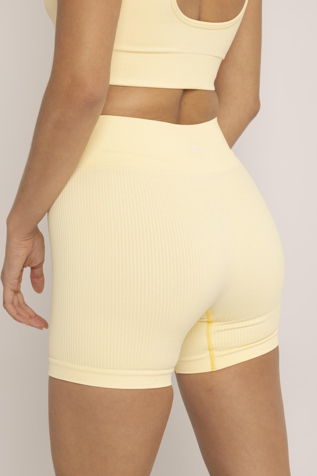 SHORT CASUAL BASIC