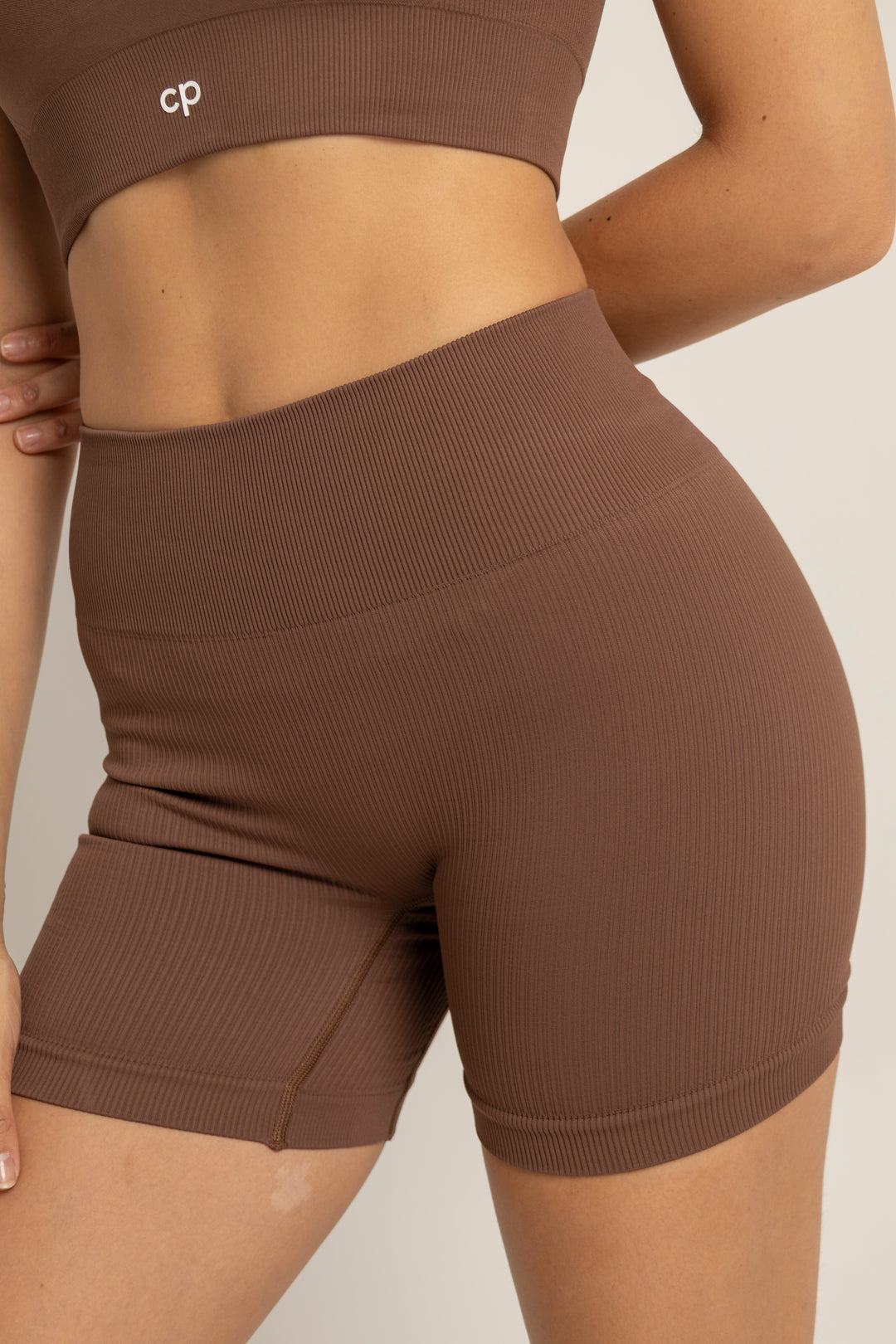 SHORT CASUAL BASIC