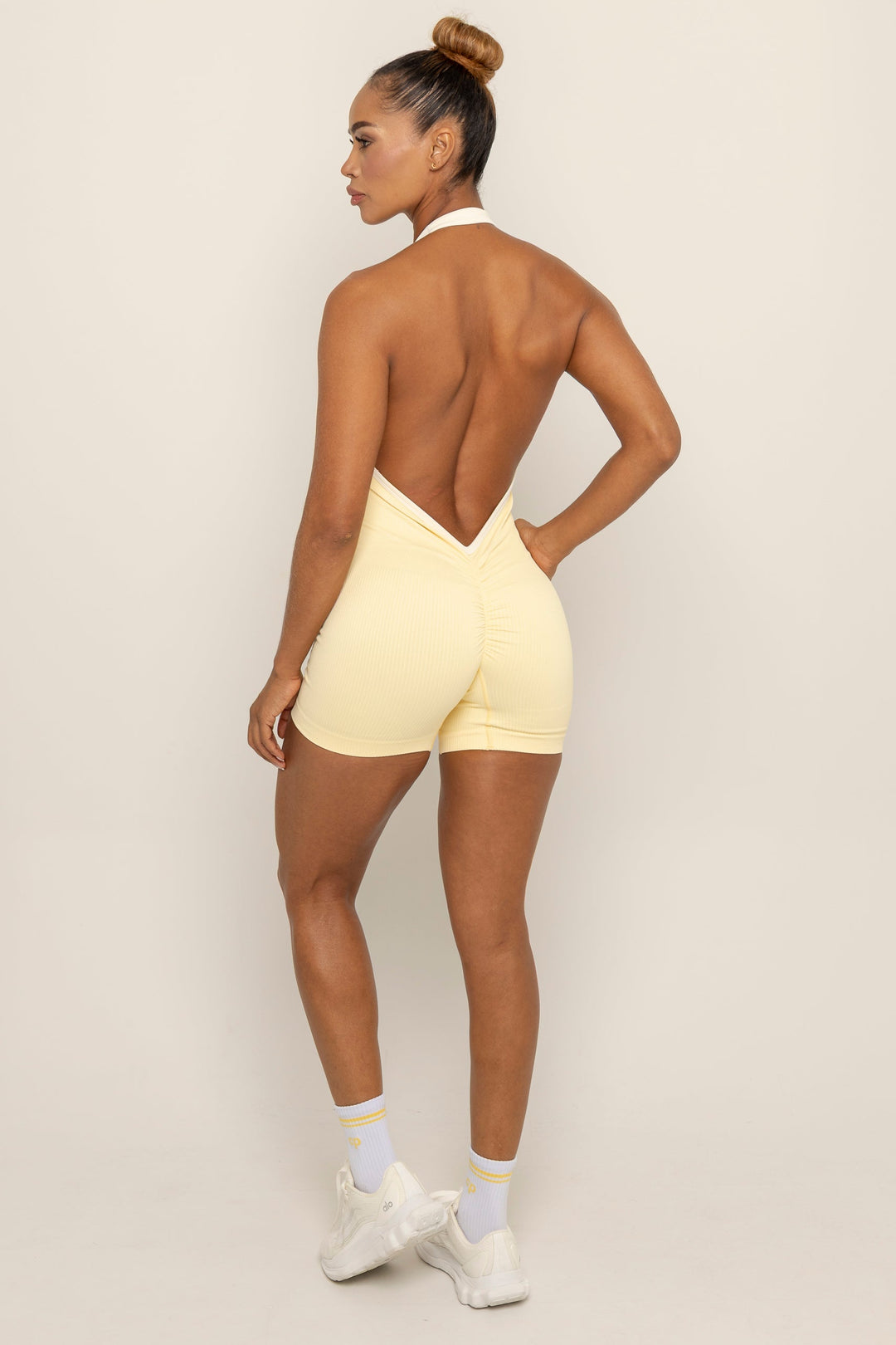 ENTERIZO DYNAMIC CORTO