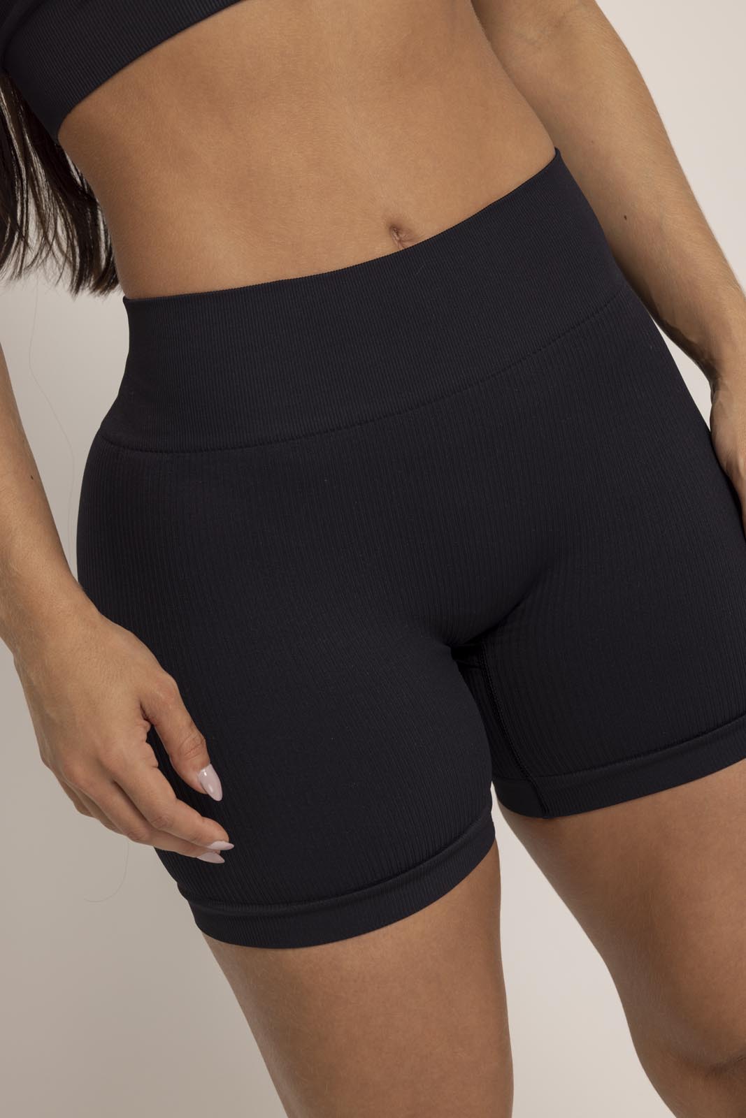 SHORT CASUAL BASIC